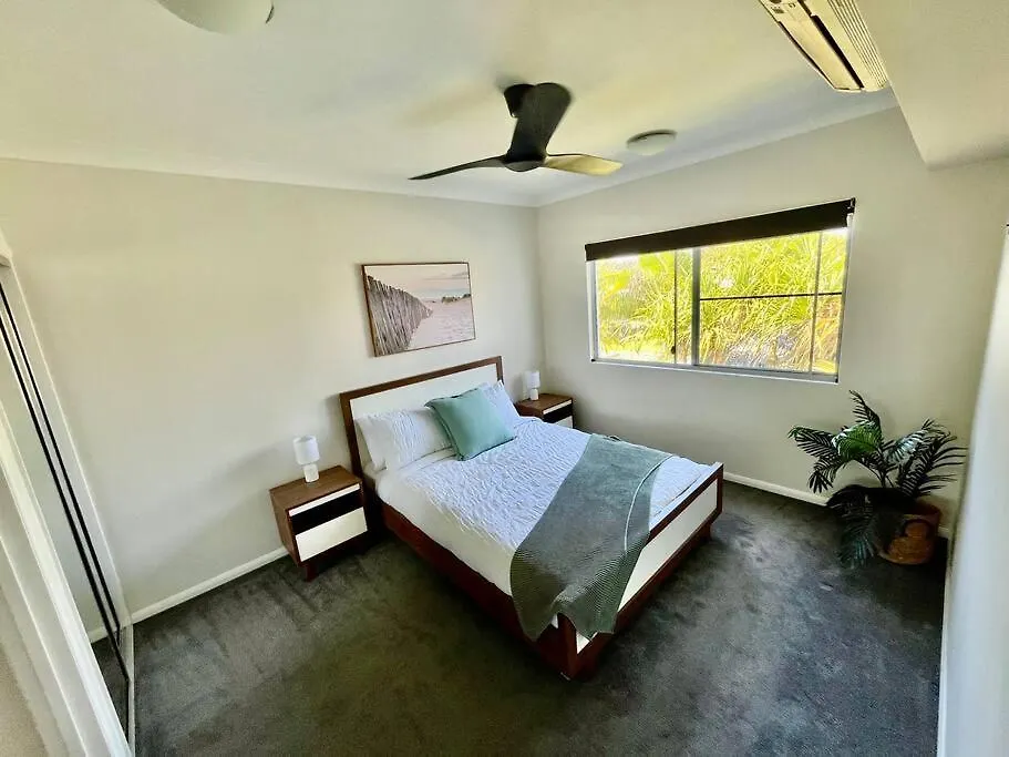 Apartment Resort Style Holiday Unit Trinity Beach Australia